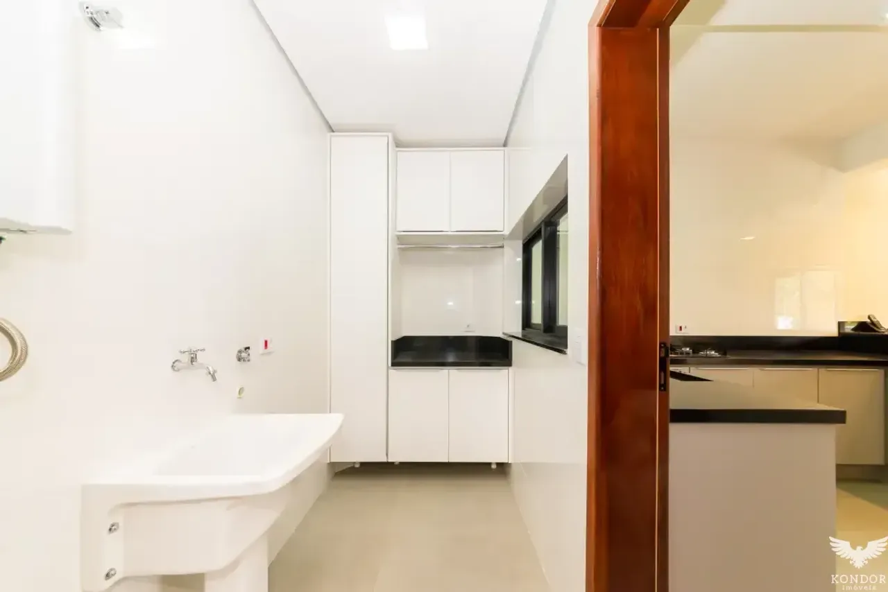 House with private BBQ, 230 m² and 2 parking spaces — photo 18