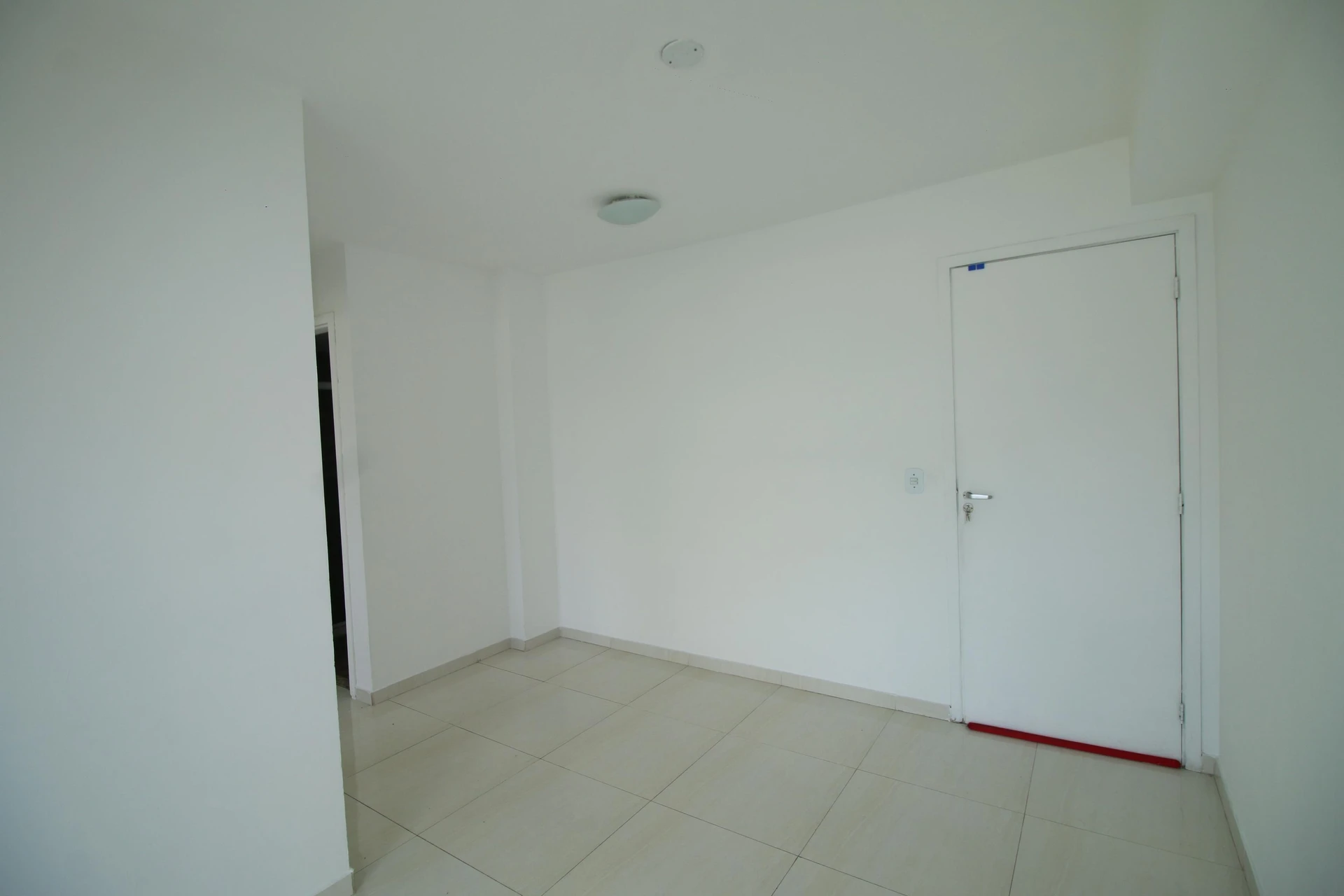 2-bedroom apartment with 1 bathroom and condo pool — photo 35