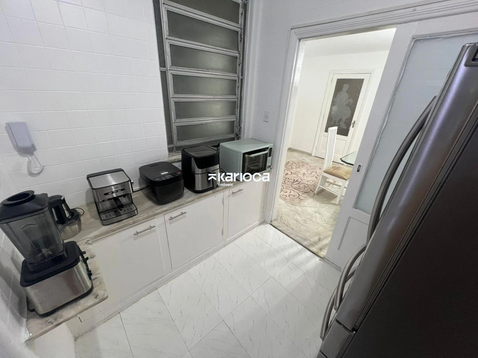 Furnished 4-bedroom apartment with 4 bathrooms — photo 25