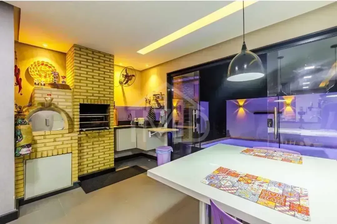 Furnished house with 4 bedrooms and 5 bathrooms — photo 39