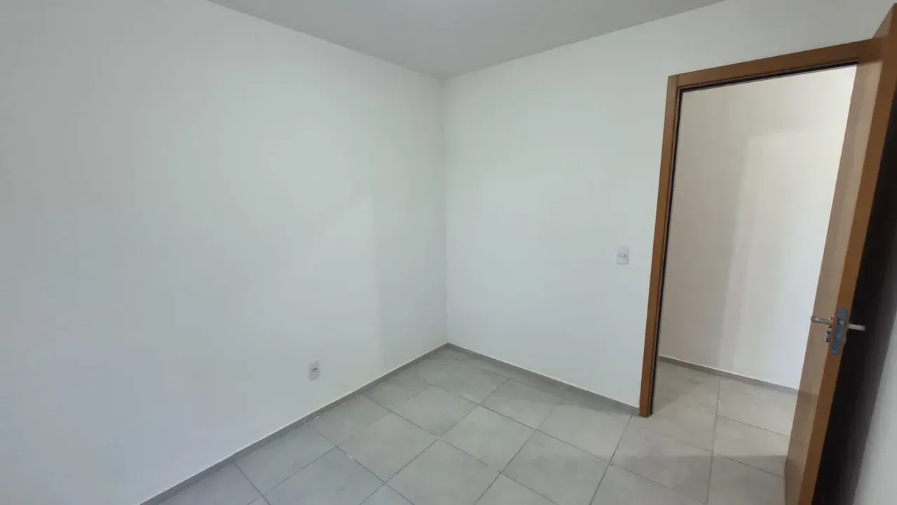 Apartamento sem mobília com 2 quartos e quintal — photo 4