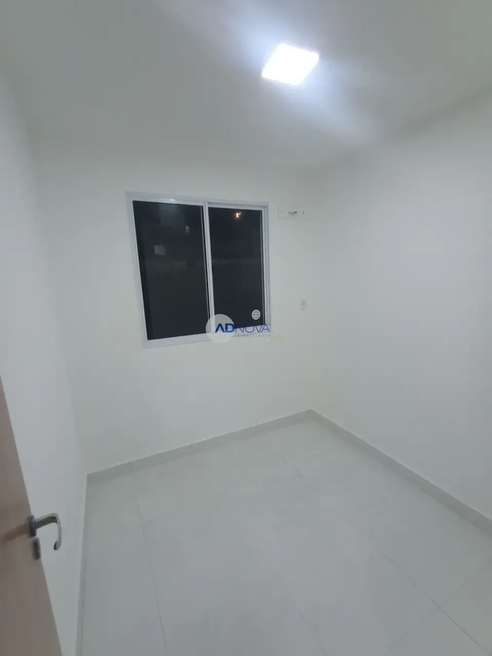 Apartamento de 2 quartos com 40 m² e banheiro moderno — photo 14