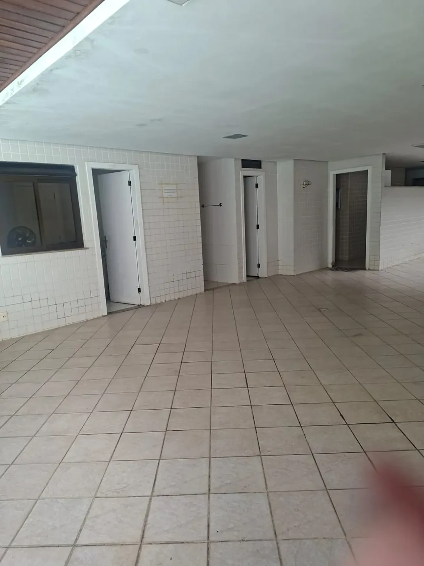 75 m² apartment with 3 bedrooms and a balcony — photo 34