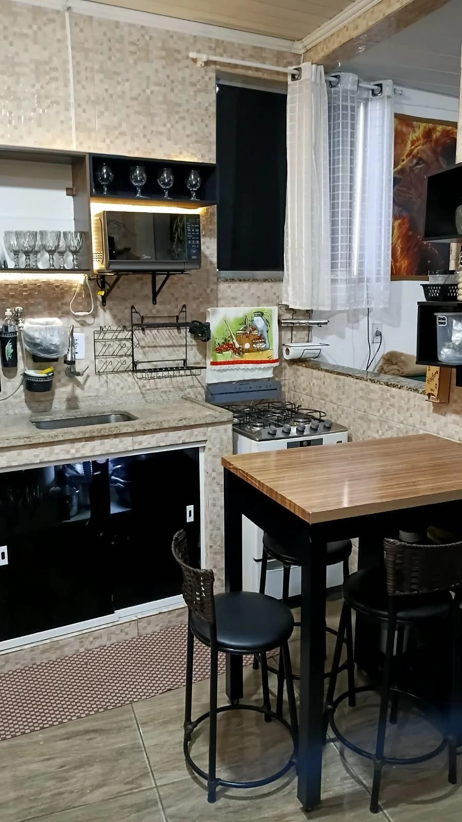 Furnished 3-bedroom house with 4 bathrooms, no parking — photo 27