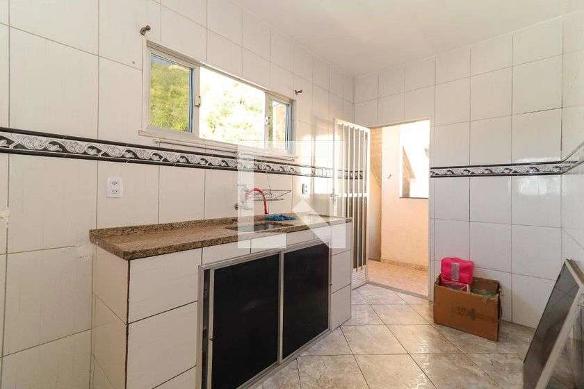 Apartamento de 2 dormitorios y 60 m² con cocina separada