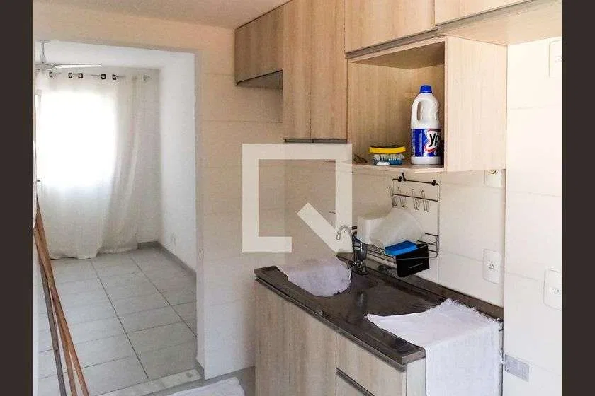 2-bedroom apartment in a building with a gym — photo 8