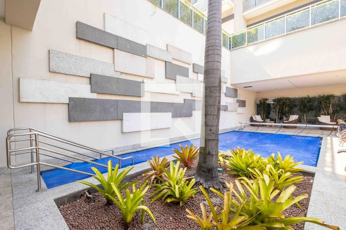 Furnished apartment with 2 bedrooms, 1 en-suite and balcony — photo 11
