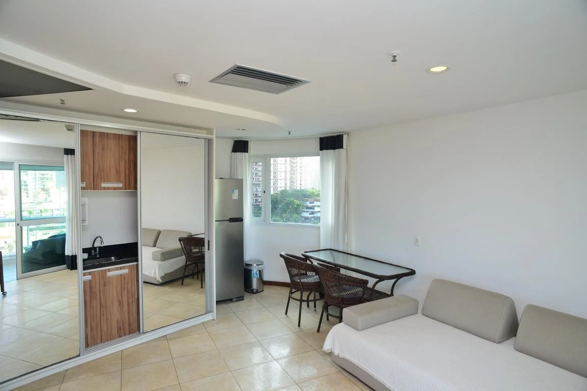 Apartamento mobiliado com 1 quarto em suíte e varanda — photo 2