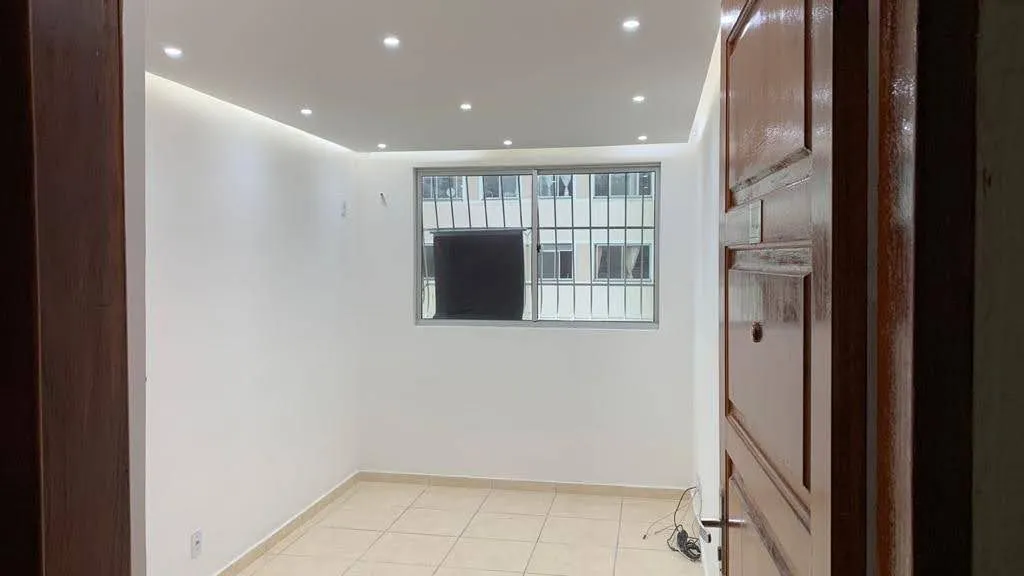 Unfurnished apartment with 2 bedrooms and separate kitchen — photo 10