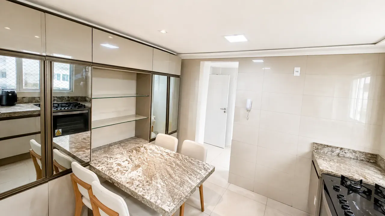 Furnished apartment with open kitchen and 4 en-suites — photo 12