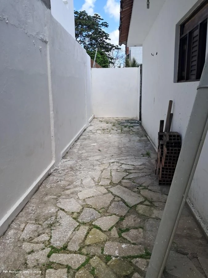 Rental house with 3 bedrooms and 1 en-suite