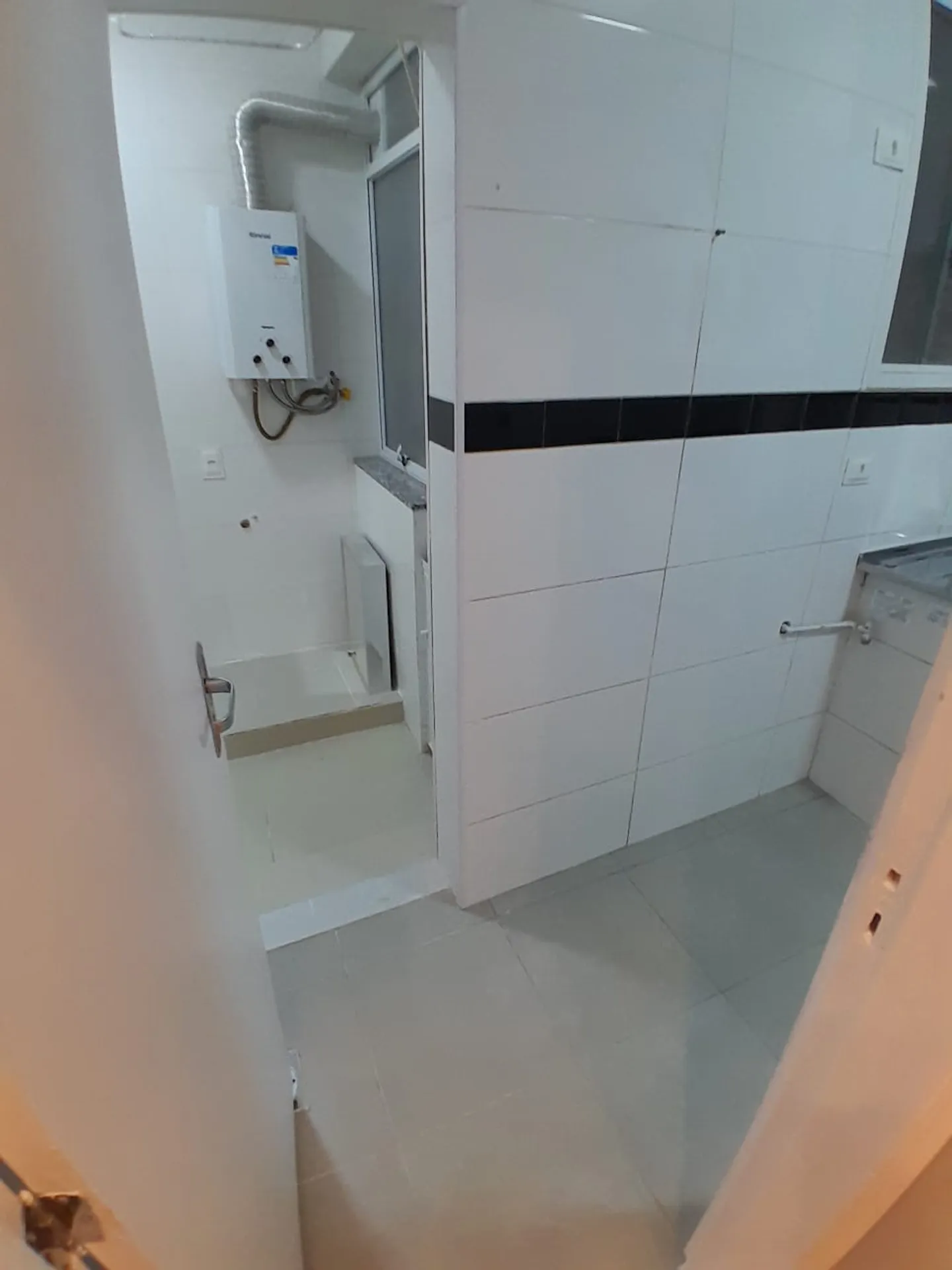 Departamento de 3 dormitorios con piso de madera o laminado — photo 14