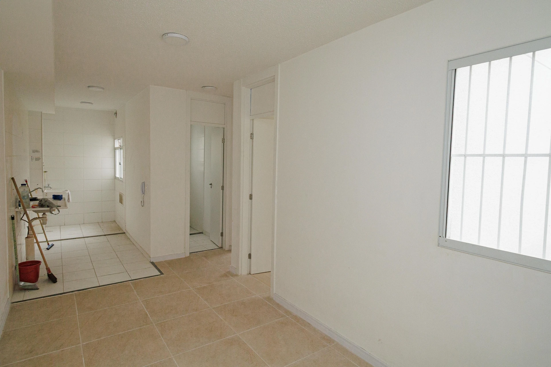 Unfurnished 2-bedroom apartment with 1 bathroom — photo 16