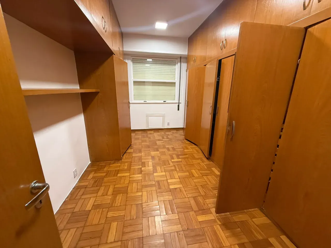 3-bedroom apartment with a water view in Rio de Janeiro — photo 3