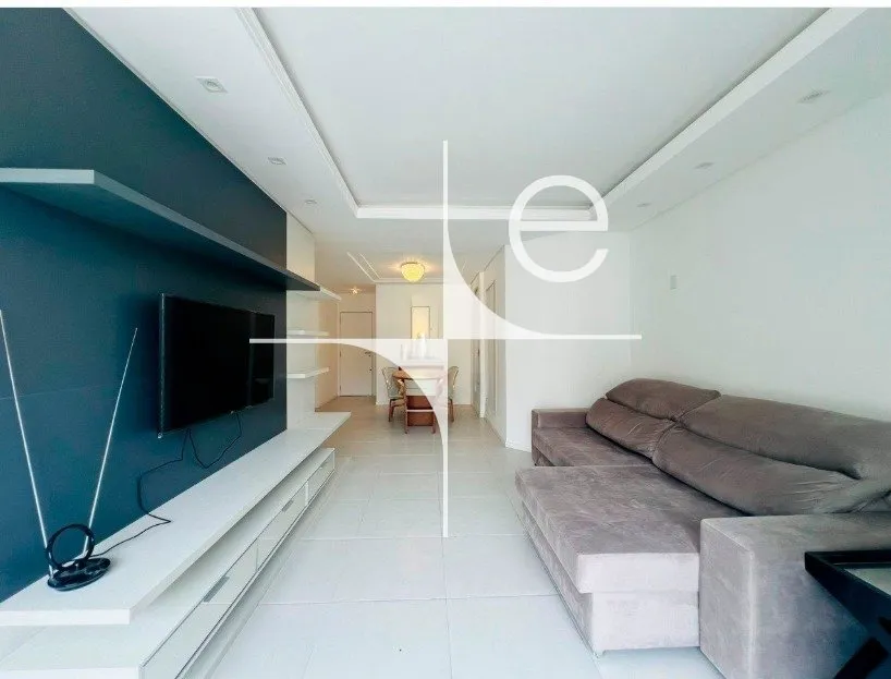 Furnished apartment, 120 m², with a home office