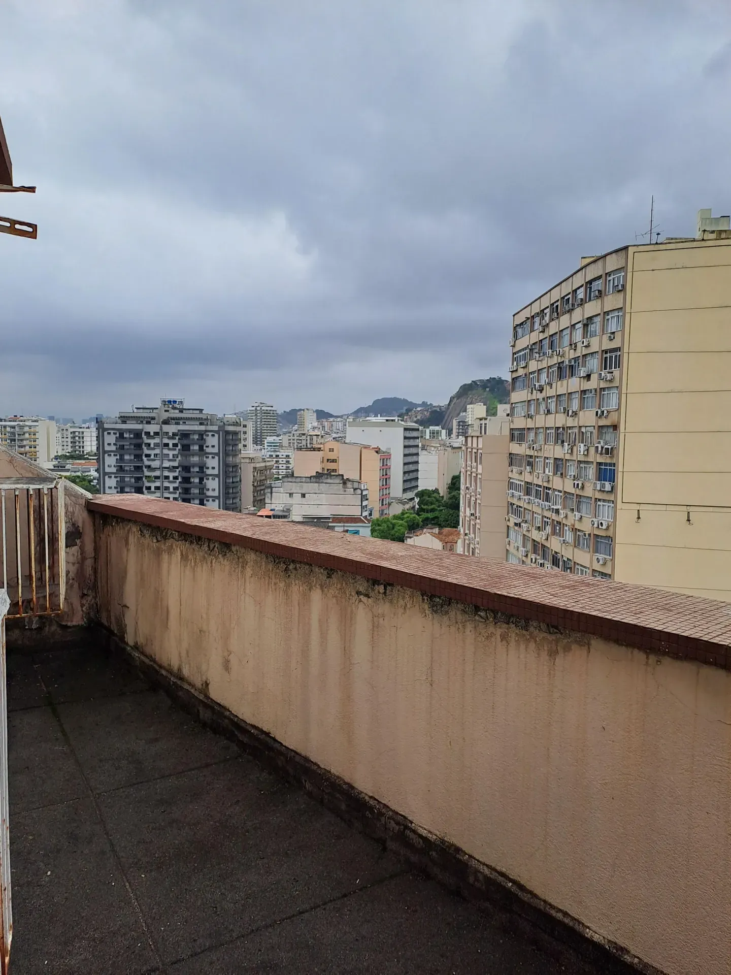 Unfurnished apartment with 300 m² on the 11th floor — photo 7