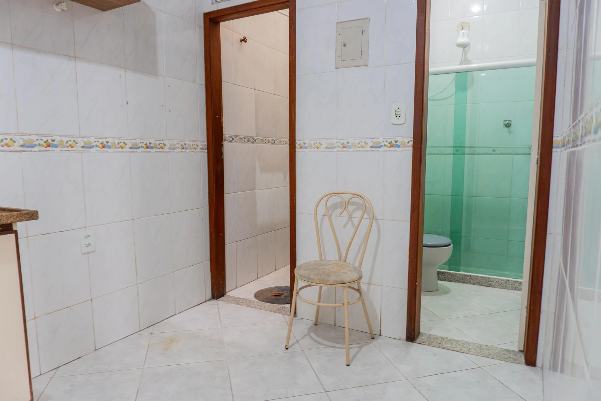 Apartment with 2 bedrooms and a balcony — photo 11