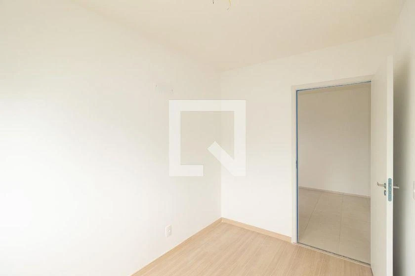 2-bedroom apartment in a building with a gym — photo 19