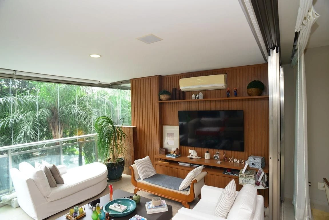 Furnished apartment with 4 en-suites and 5 bathrooms — photo 20
