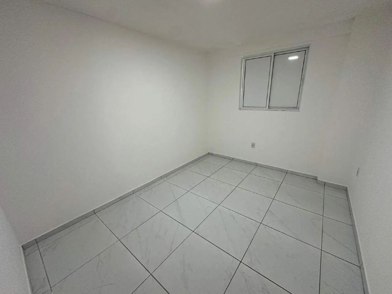 3-bedroom apartment with balcony and 1 en-suite — photo 4
