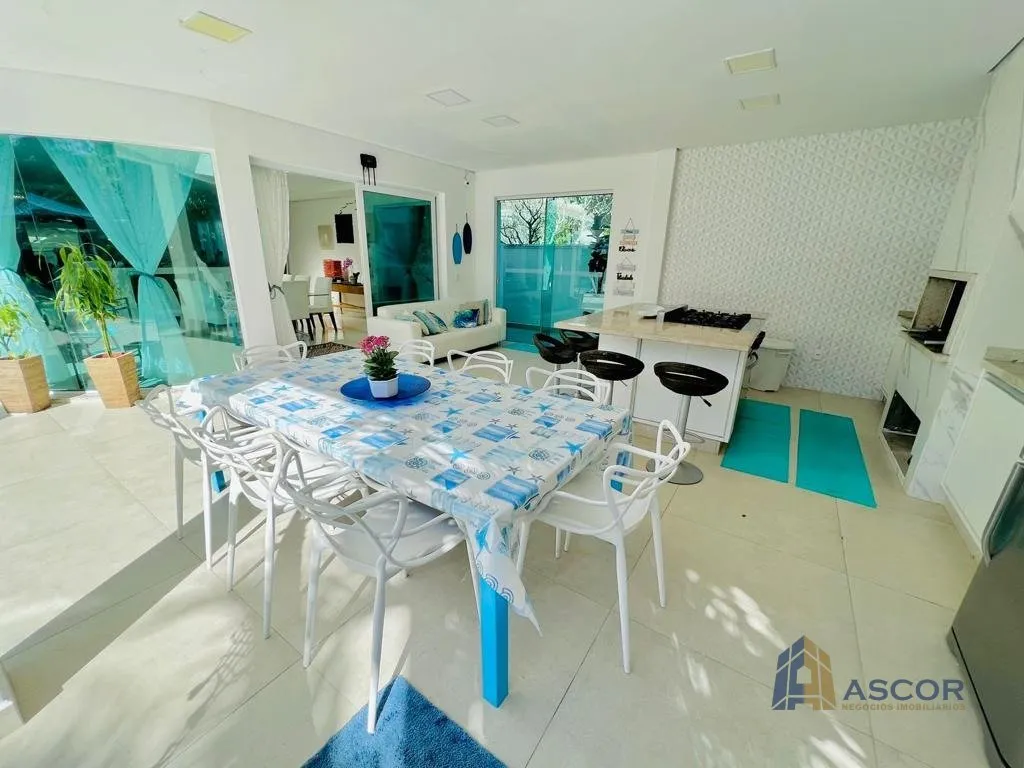 Furnished house with 7 bedrooms and open kitchen — photo 28