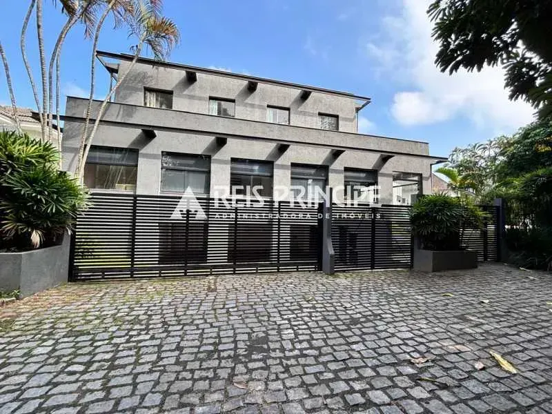 Duplex house with 5 bedrooms and 5 bathrooms plus balcony — photo 13