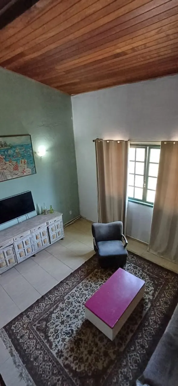 Furnished 1-bedroom loft with a real desk — photo 5