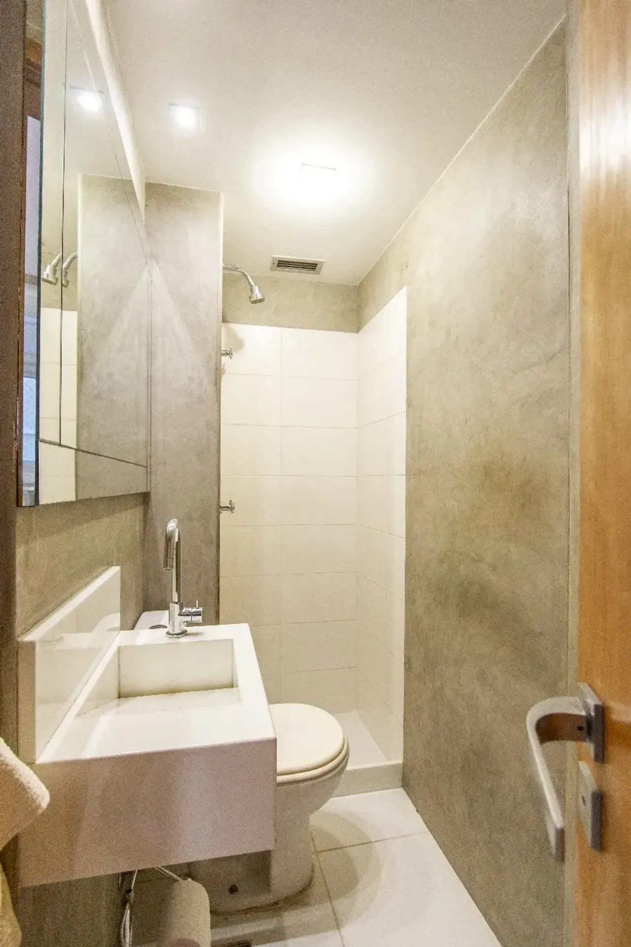 Furnished 100 m² apartment with a bedroom en-suite — photo 39