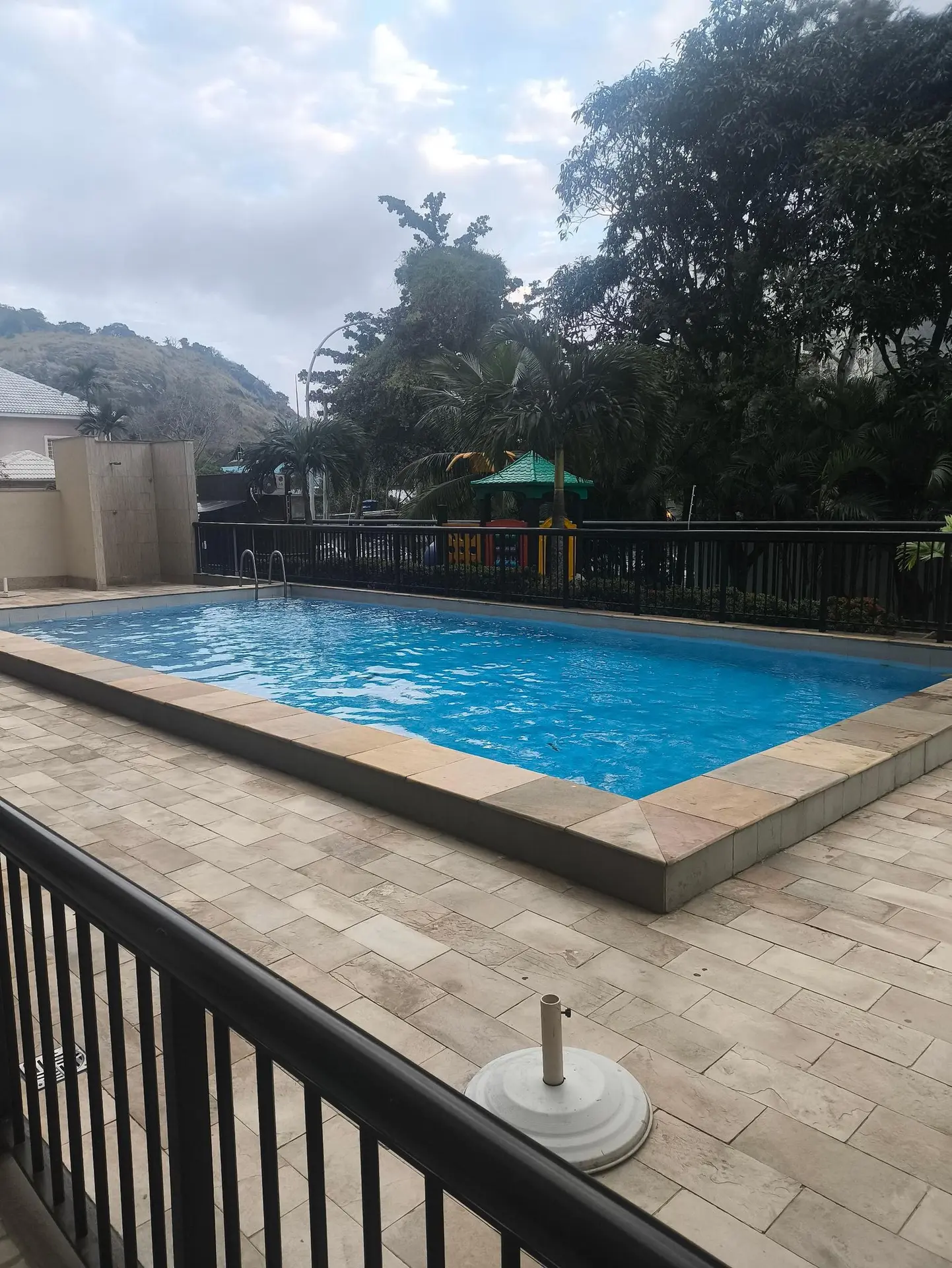 Apartamento mobiliado com 2 quartos e banheiro privativo — photo 24