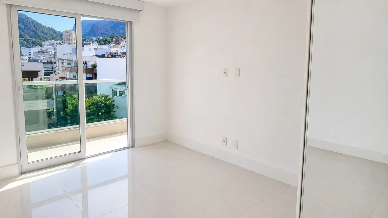 Furnished apartment with 3 bedrooms and 4 bathrooms — photo 9