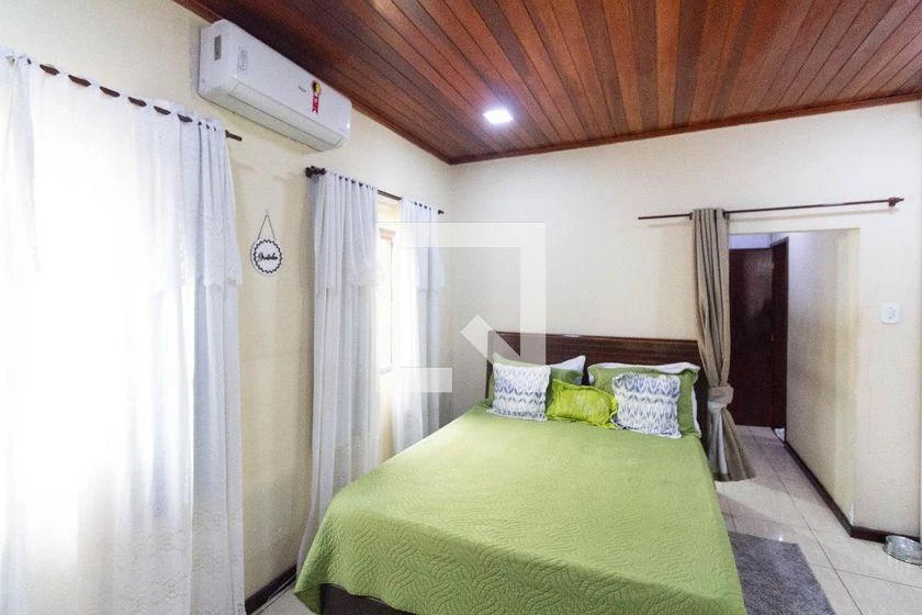 Casa de 5 quartos com espaço de home office — photo 16
