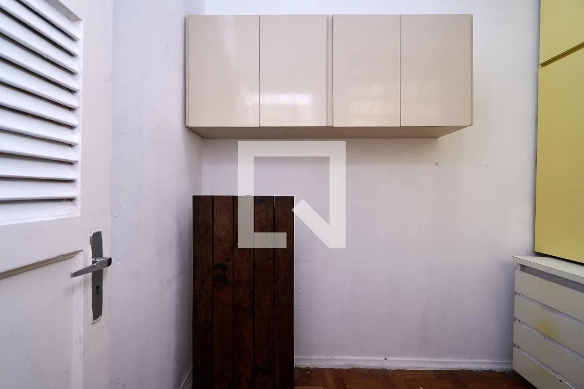 2-bedroom apartment with a bathtub — photo 25
