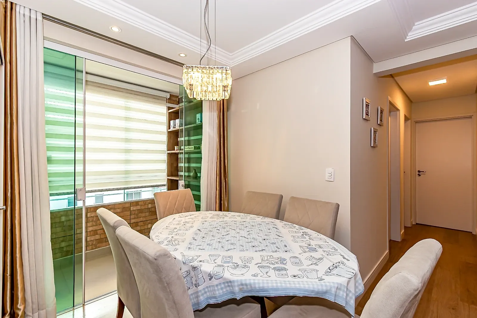 Balcony with a grill in a 3-bedroom apartment, 74 m² — photo 17