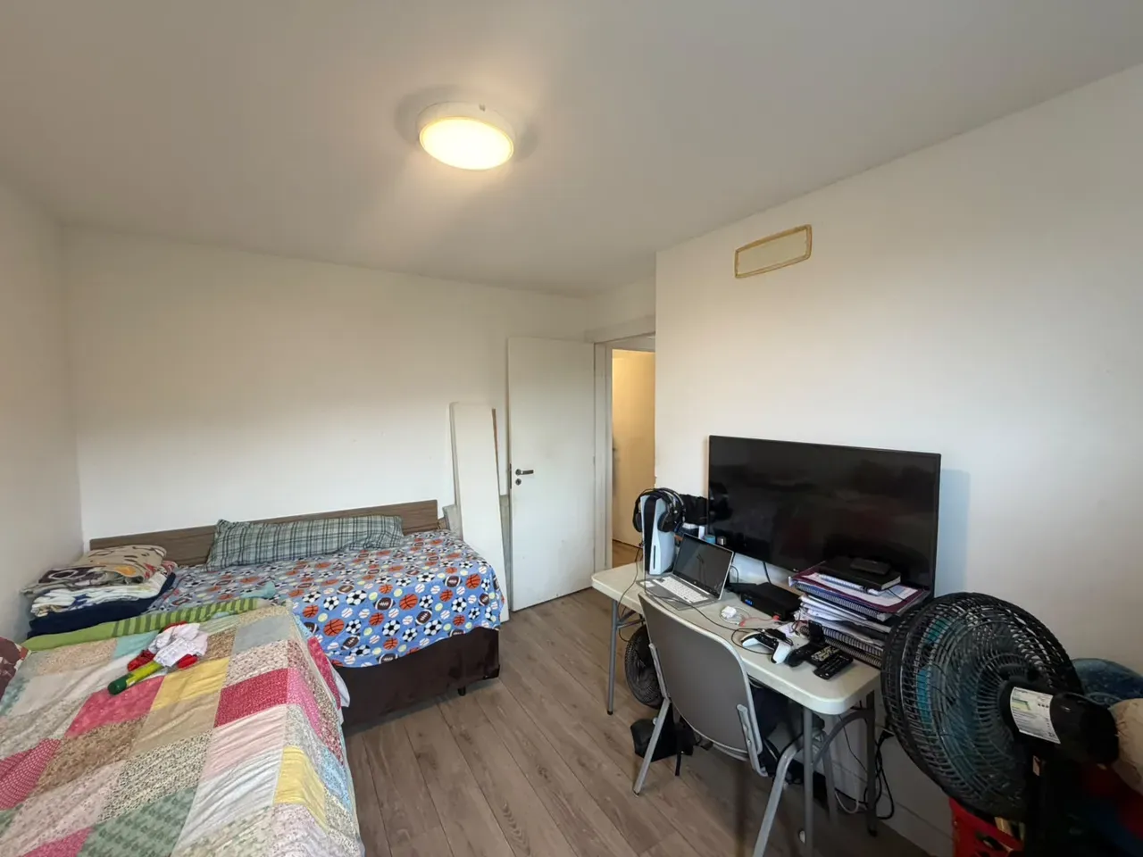 2-bedroom apartment with a home office — photo 26