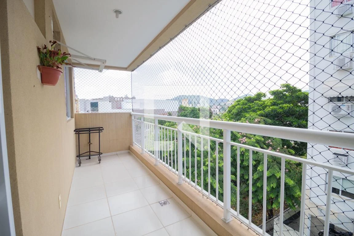 Furnished apartment with 2 bedrooms and a balcony — photo 9