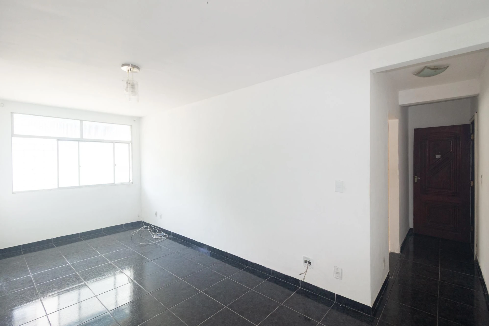 2-bedroom apartment with 1 bath, parking spot, pets ok — photo 19