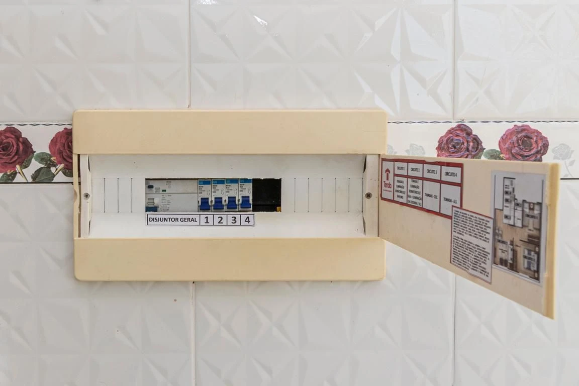 Apartamento para aluguel com 2 quartos e 1 banheiro — photo 35