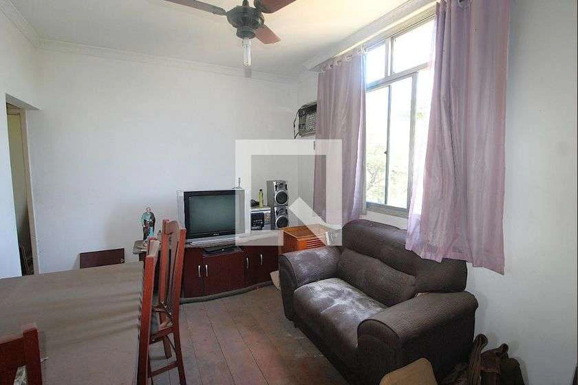 Apartamento de 76 m² con 2 dormitorios y plaza de coche