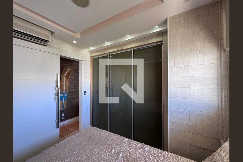 Furnished 3-bedroom apartment with 200 m² — photo 16