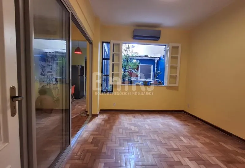 1 quarto e piso de madeira ou laminado: apartamento de 70 m² — photo 10