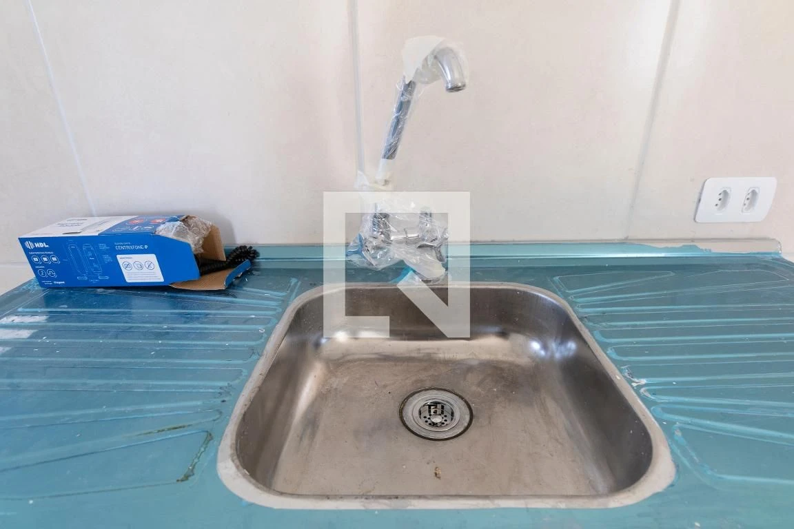 2-bedroom apartment with 1 bathroom, no parking — photo 38