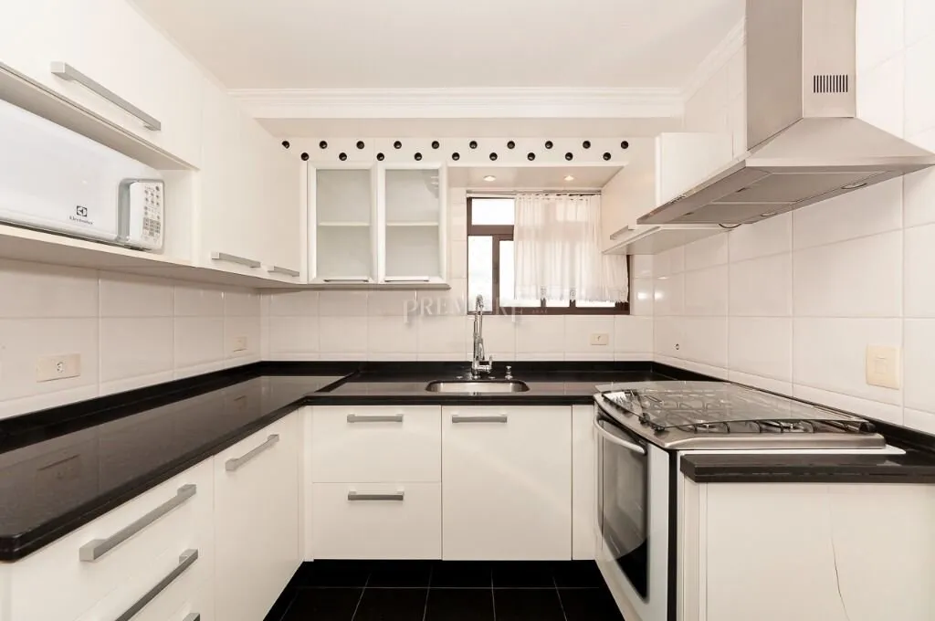 4-bedroom apartment with private barbecue — photo 18