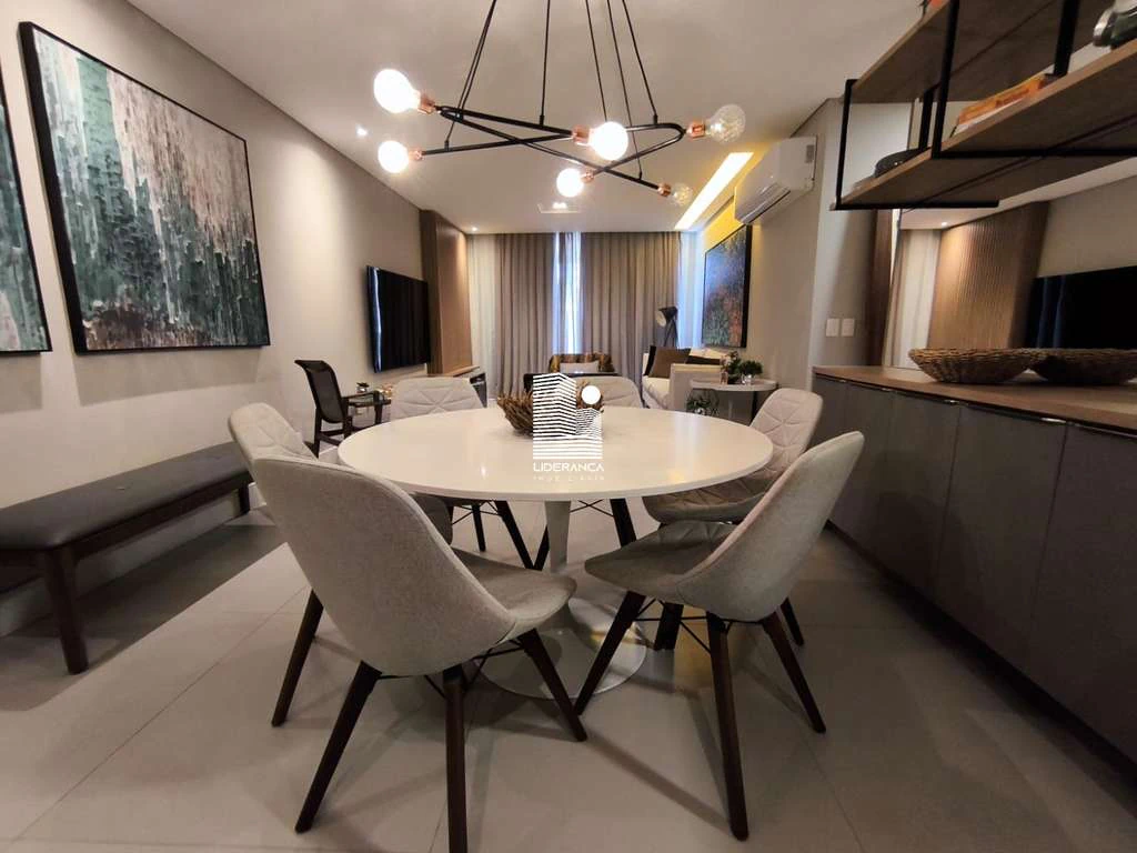 Apartamento de 2 suites con balcón y 2 plazas — photo 4