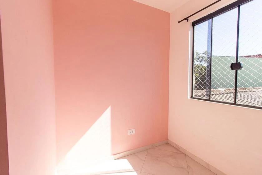 2-bedroom house with a private garden — photo 3