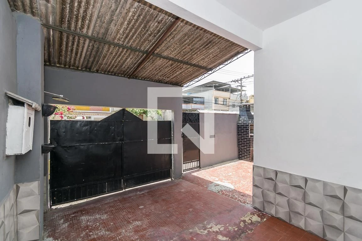 Unfurnished house with 2 bedrooms and balcony grill