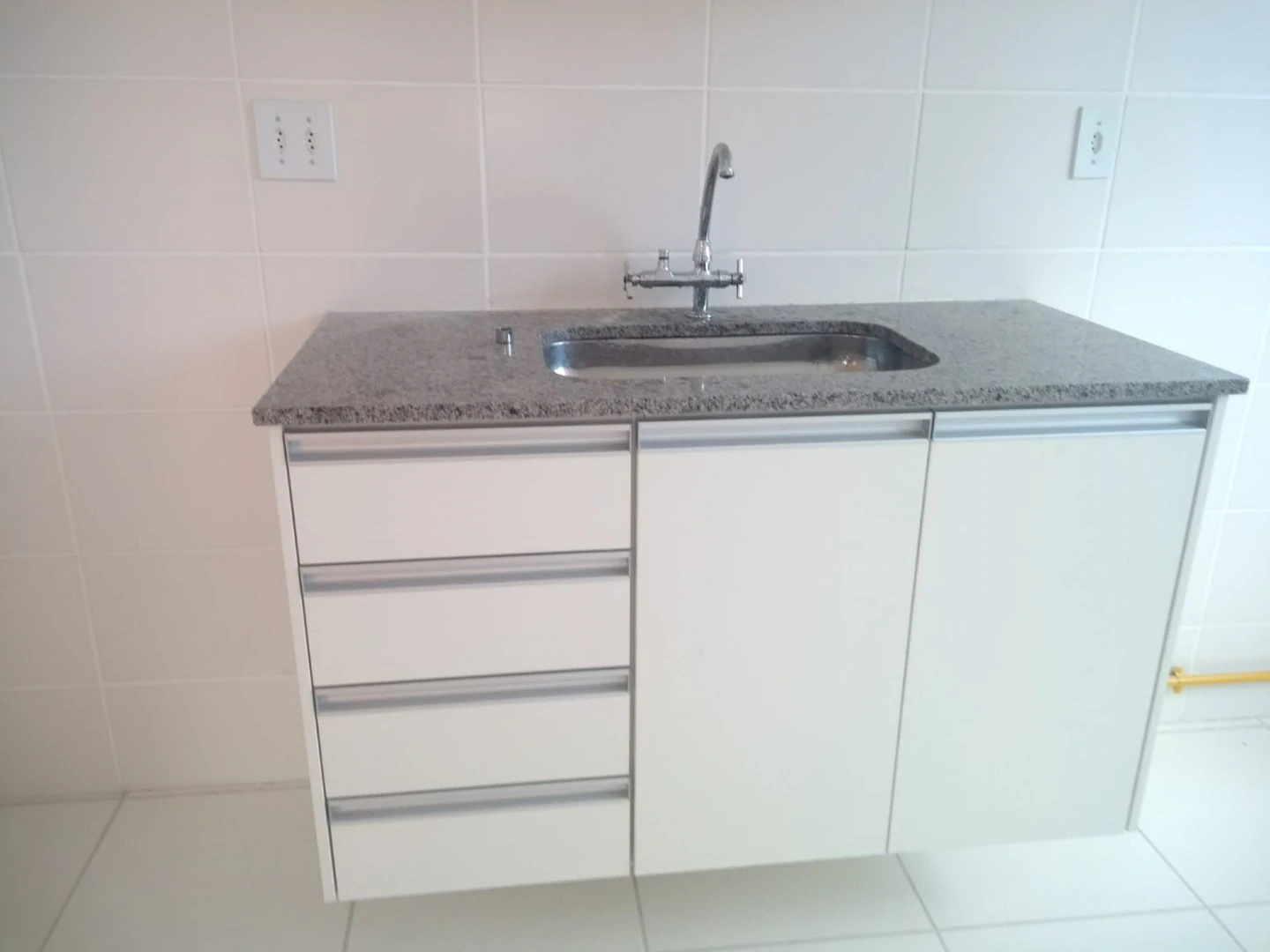 Apartment, 44 m², with wood or laminate floors — photo 9