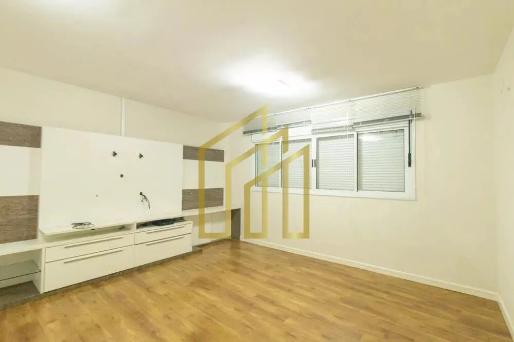 Casa para aluguel com 4 quartos e varanda — photo 8