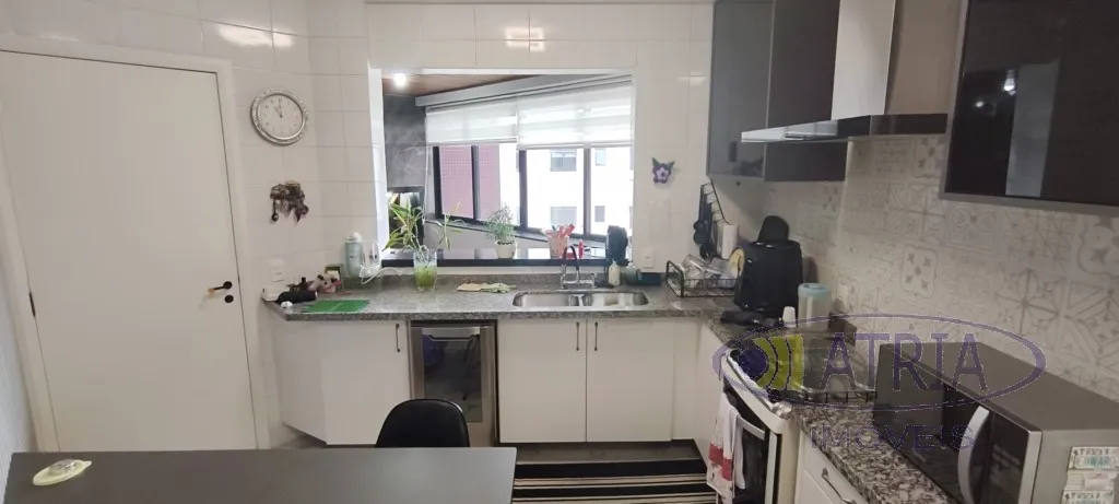 3-bedroom apartment with a separate closed kitchen — photo 31