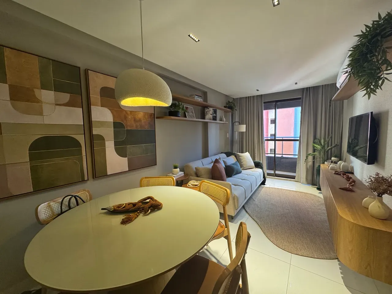 Робоче місце та 2 спальні: квартира 65 м² — photo 4