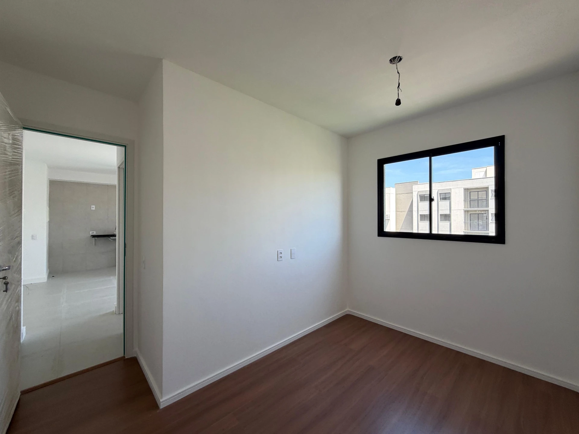 Apartamento sem mobília com 2 quartos e varanda — photo 19